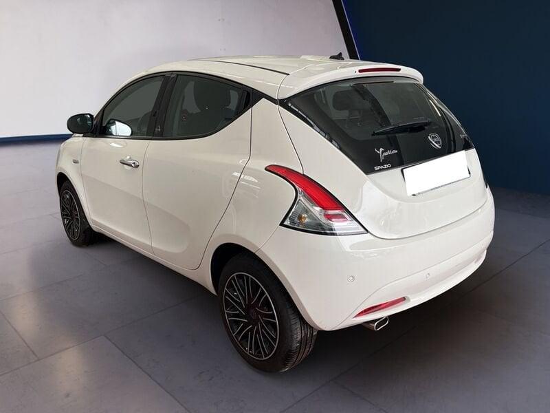 Lancia Ypsilon III 2015 1.0 hybrid Gold s&s 70cv