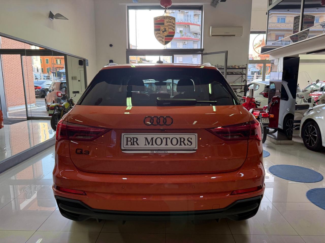 Audi Q3 35tfsi S line + Identity Black - SOLO 4.930Km !!
