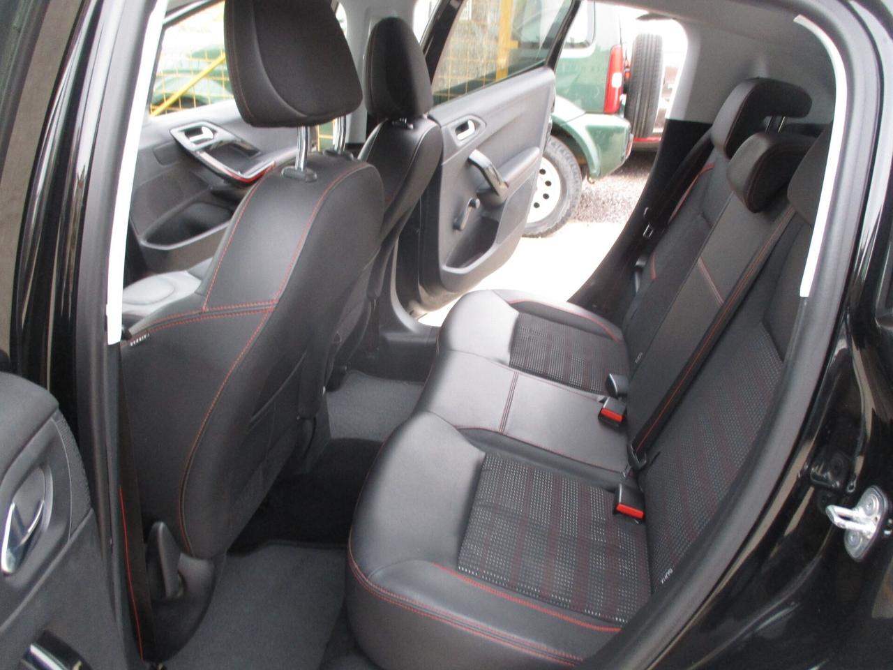 Peugeot 208 1.6 HDi 100 CV GT Line PARI AL NUOVO