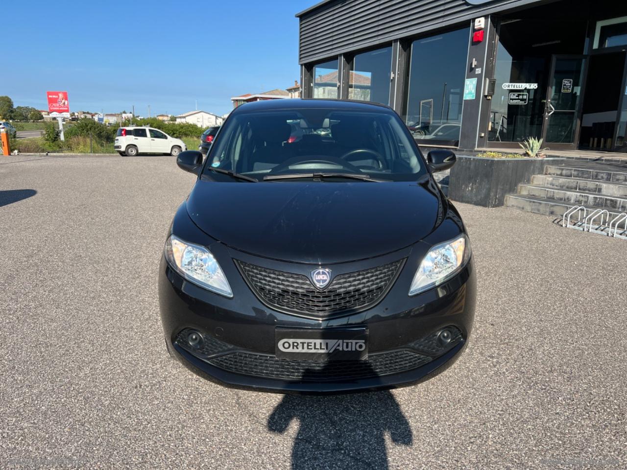 LANCIA Ypsilon 1.2 69 CV 5p. S&S Gold NEOPATENTATI