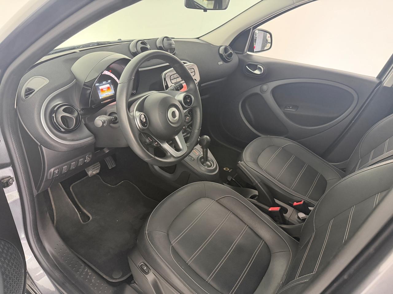 SMART FORFOUR AUTOMATICA PRIME/TETTO/PELLE 39.000 KM