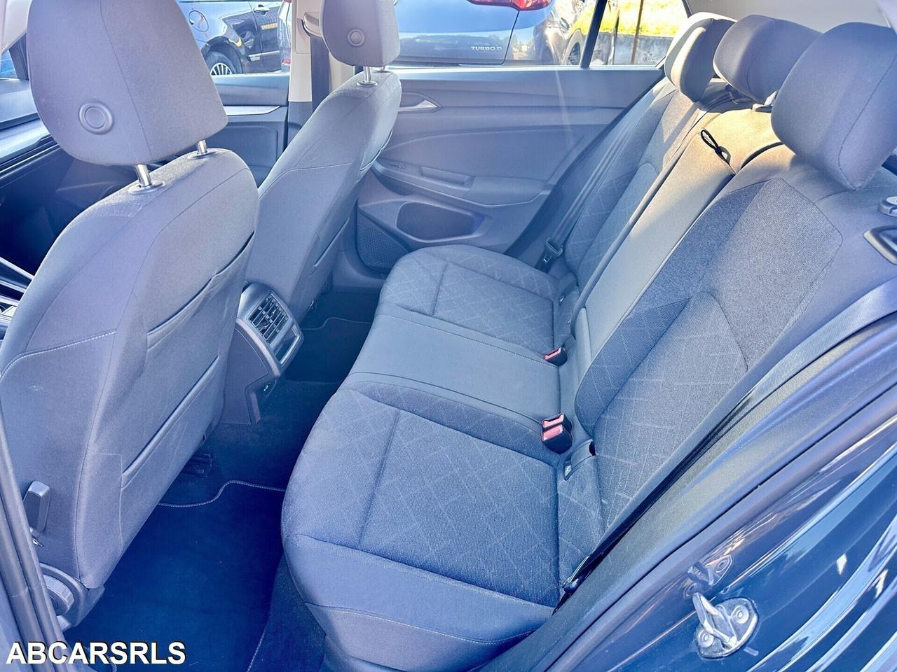 VOLKSWAGEN - Golf VIII - 2.0 TDI DSG Life 5p. - UN