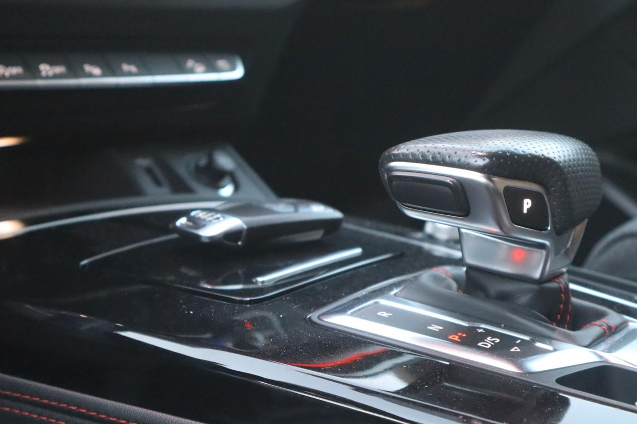Audi Q5 40 TDI 204 CV quattro S tronic line plus