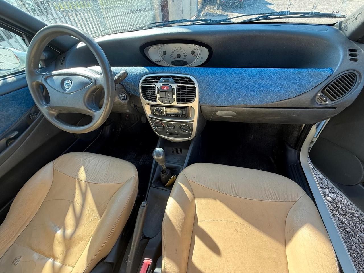 Lancia Y 1.1i cat Elefantino Blu