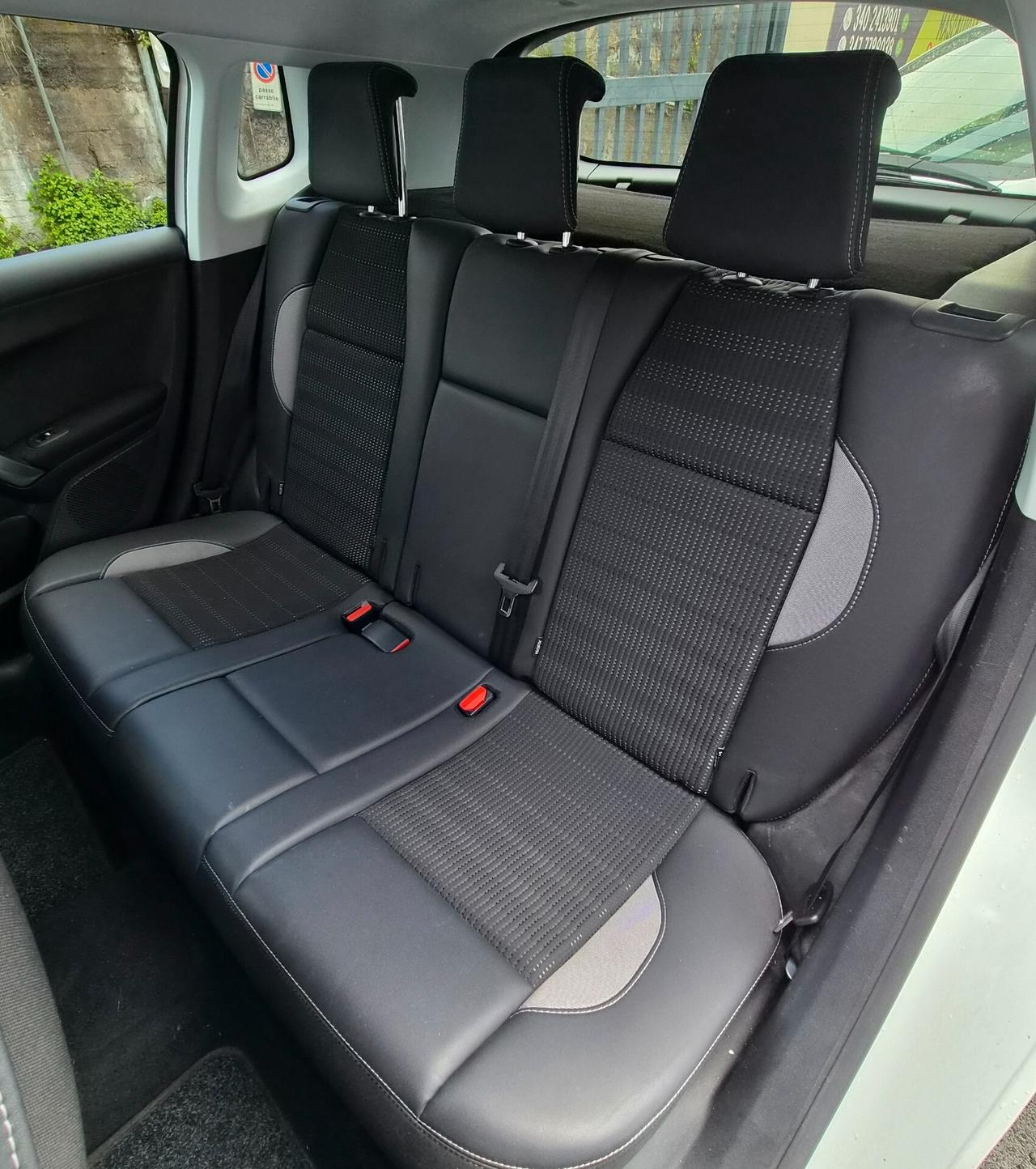 Peugeot 2008 BlueHDi 100 Black Matt