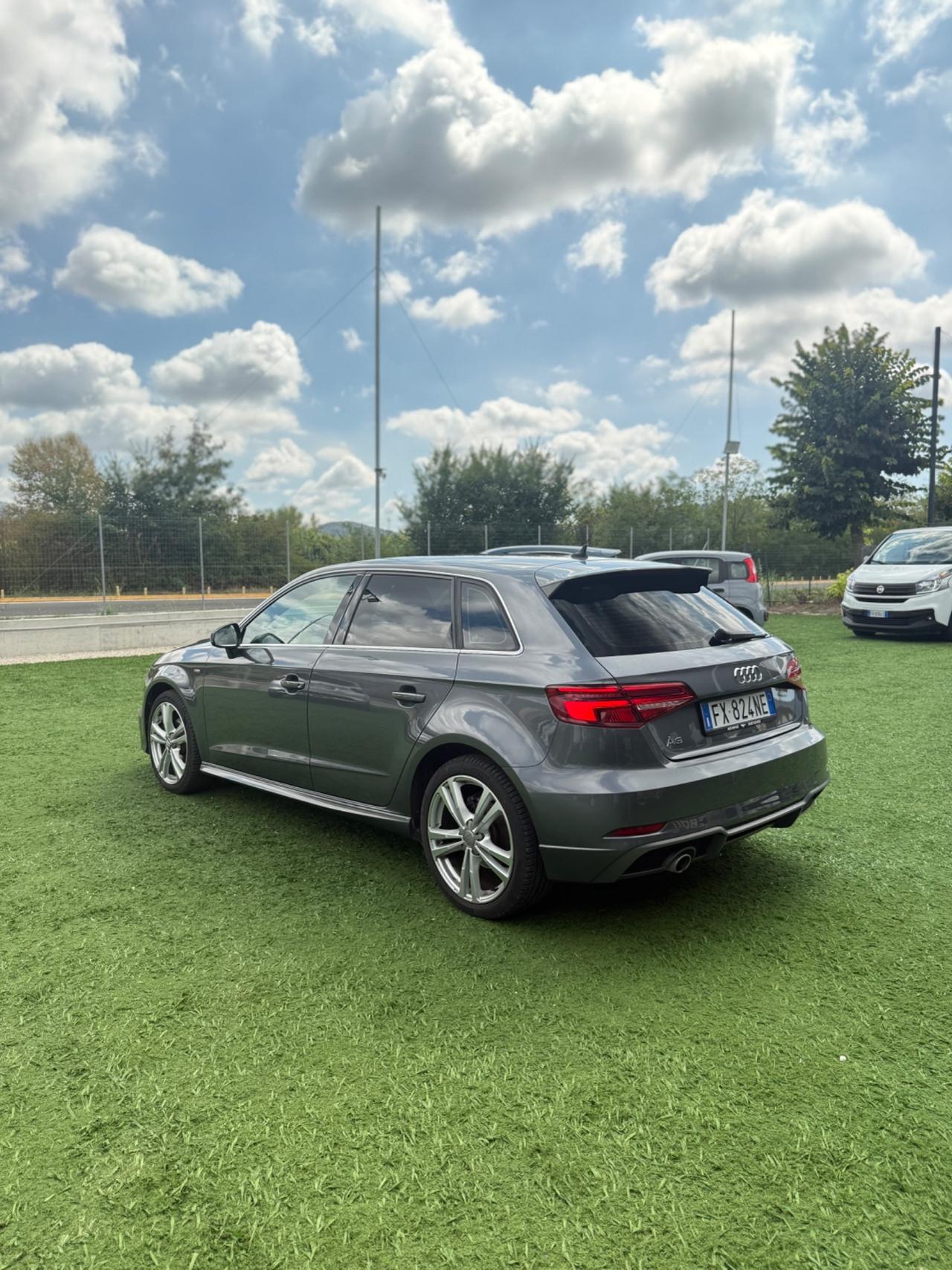 Audi A3 SPB 1.6 Diesel S-LINE