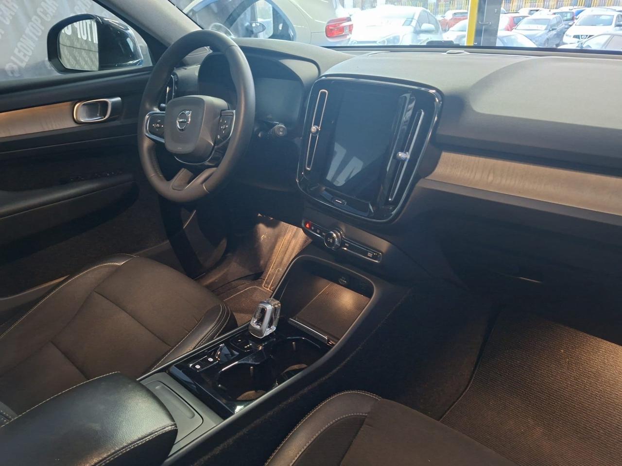 Volvo XC40 D3 AWD Geartronic accettò permute e finanziamenti