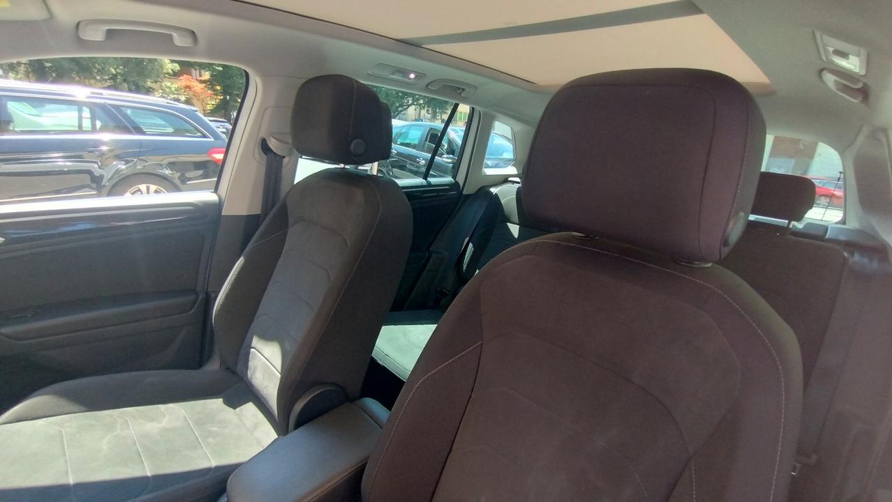 Volkswagen Tiguan 2.0 TDI 150 CV SCR DSG Elegance