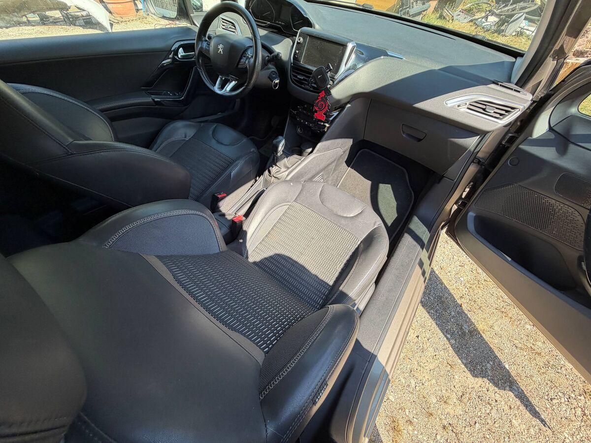 Peugeot 208 208 1.4 vti 16v Active 3p