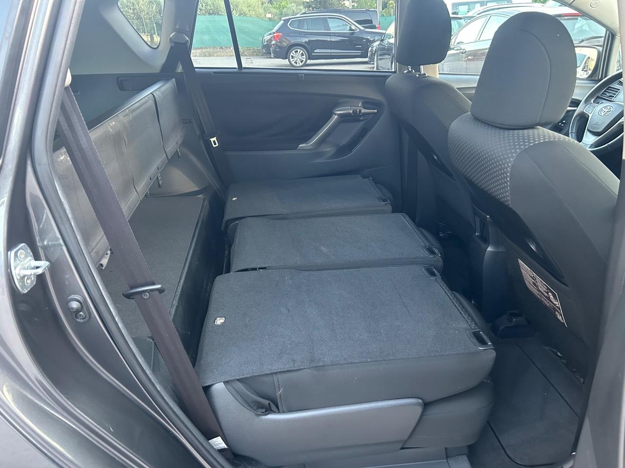 Toyota Verso 2.0 D tetto panoramico Euro5