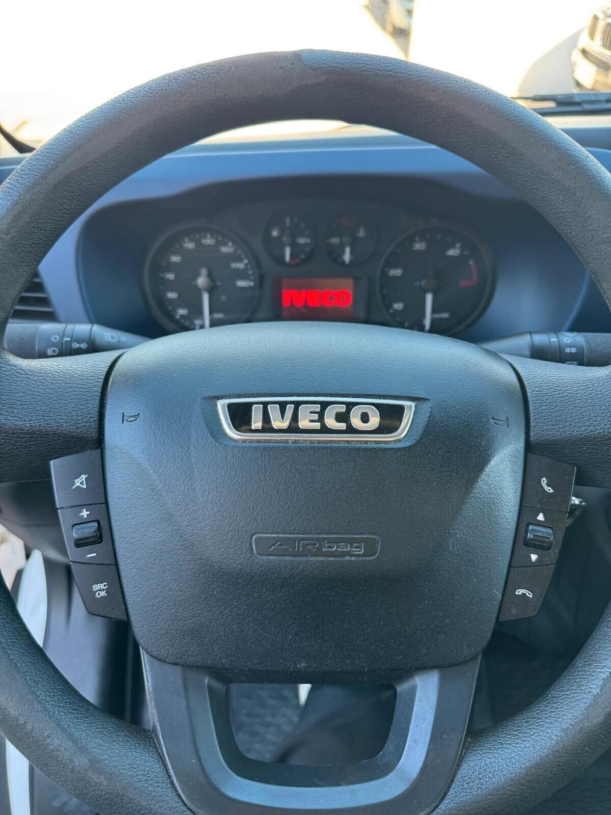 Iveco Daily 35C15 BTor 3.0 HPT PM-RG Cabinato