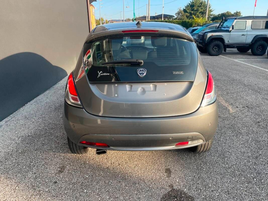 Lancia Ypsilon III 1.0 firefly hybrid Gold Plus s&s 70cv 5p.ti
