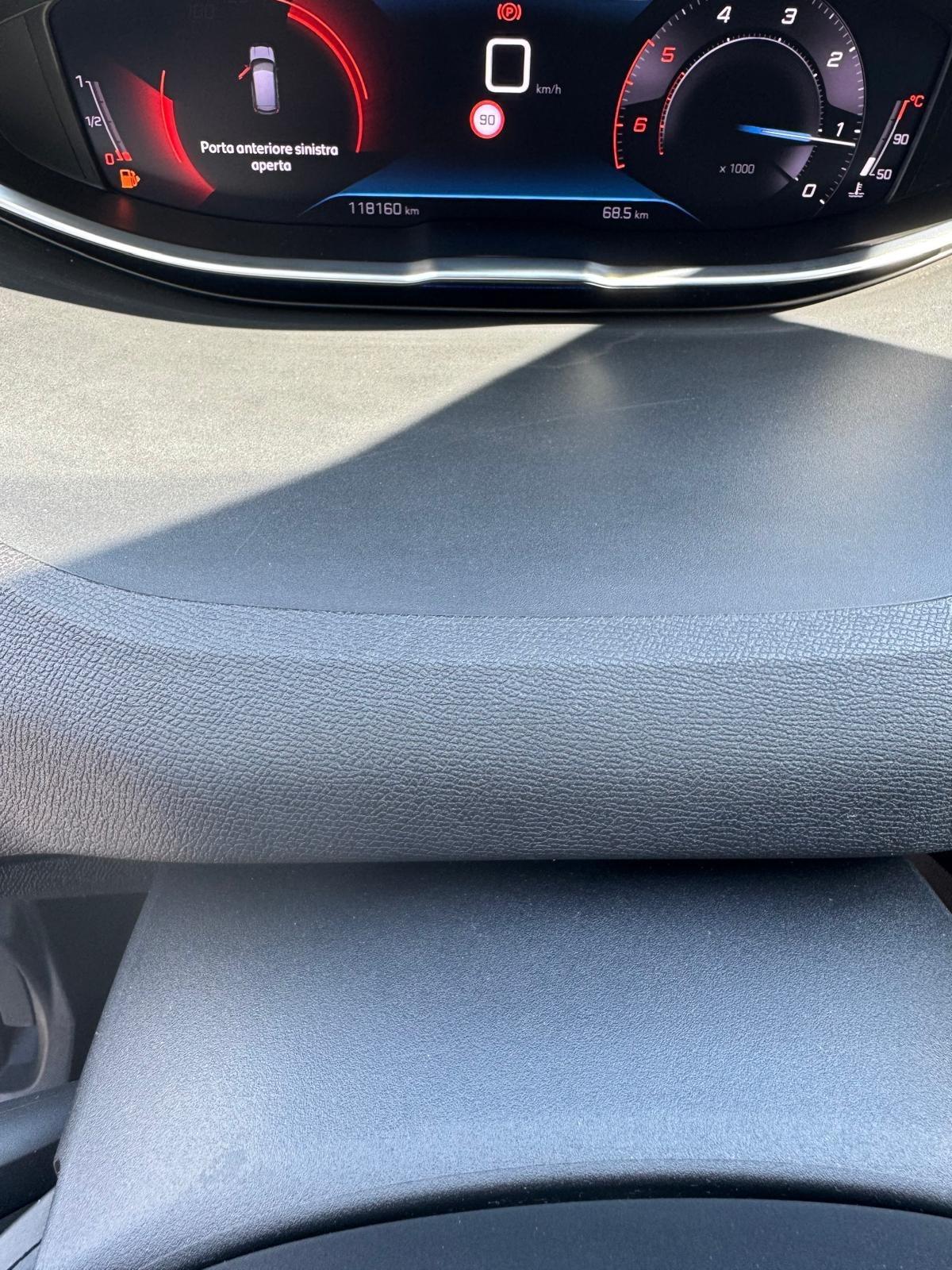 Peugeot 3008 BlueHDi 130 S&S EAT8 Allure
