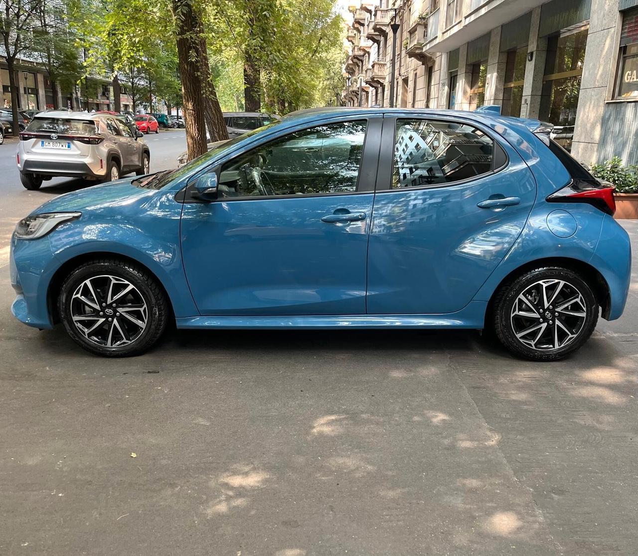 Toyota Yaris 1.5 Hybrid 5 porte Business