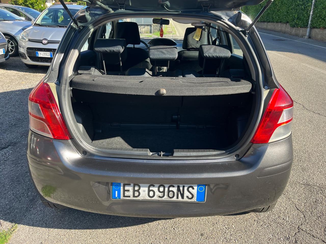 Toyota Yaris 1.0 5 porte Sol