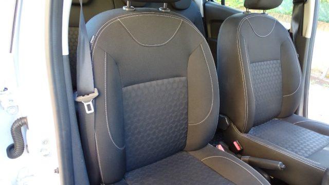 DACIA Sandero 1.2 75CVn cerchi in lega, Neopatentati, Garanzia..