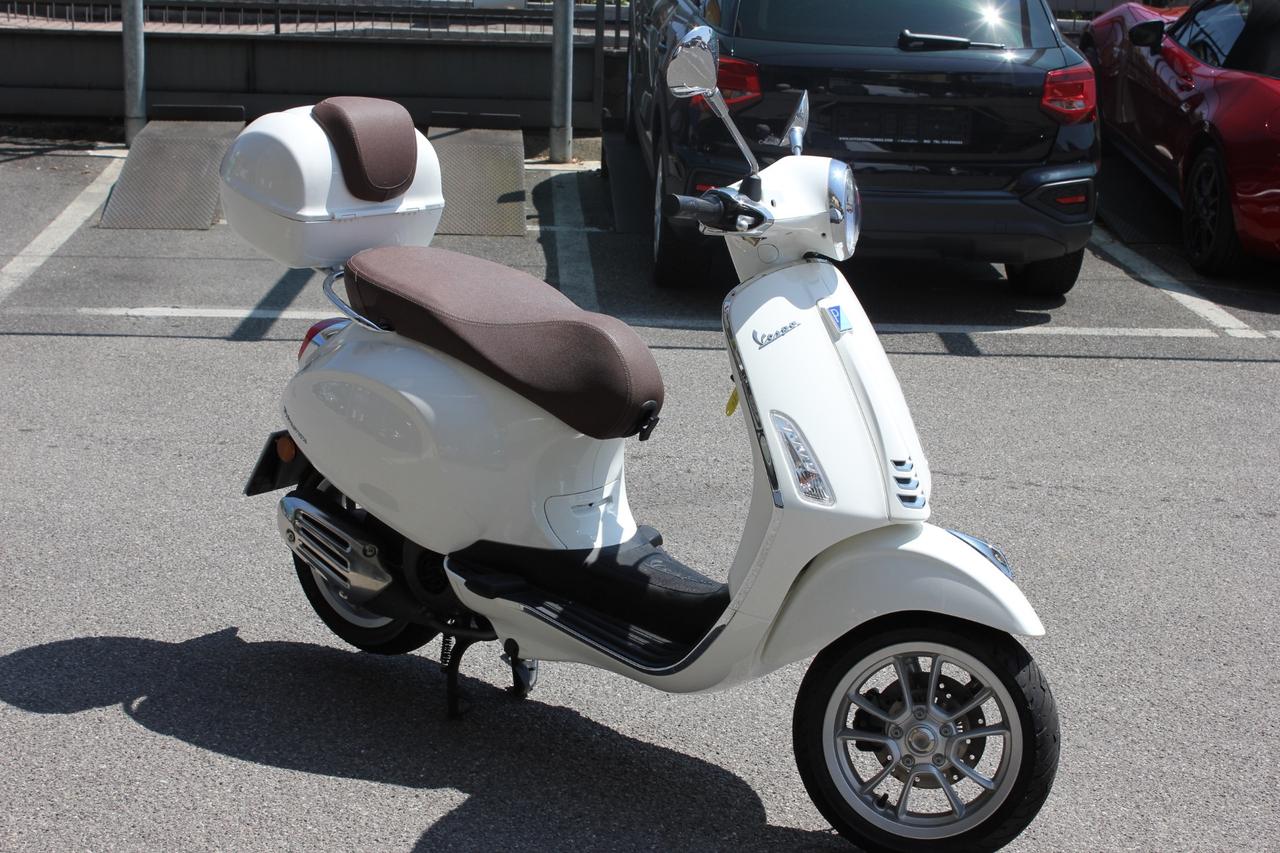 Piaggio Vespa 125 Primavera COME NUOVA