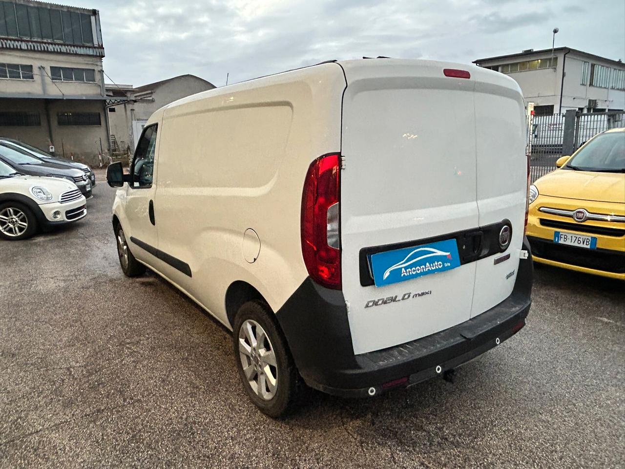 fiat doblo 1.4 metano GANCIO TRAINO 2017