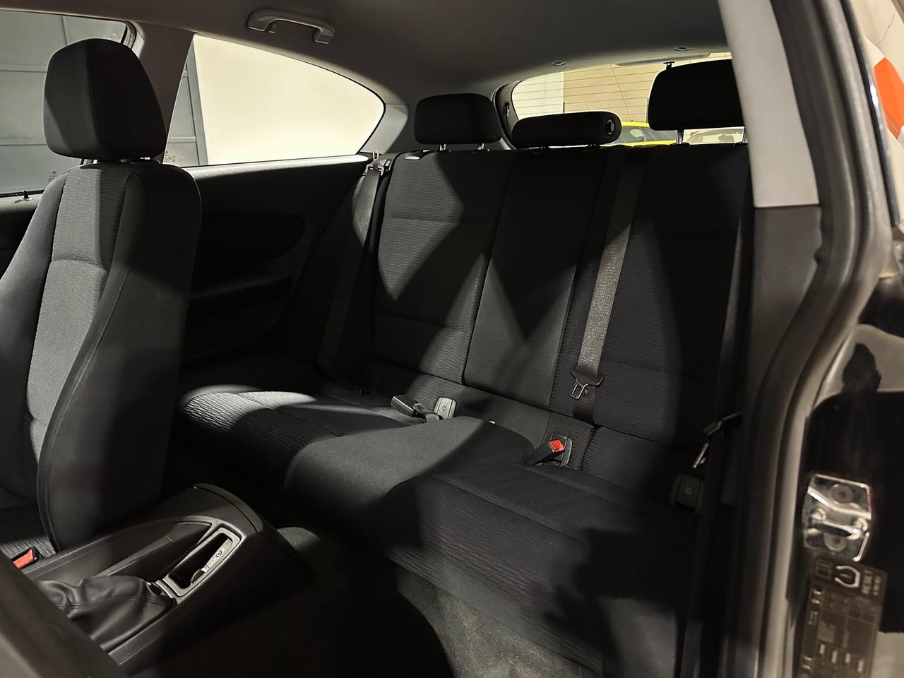 Bmw 118d 3P - RETROCAMERA - A/C