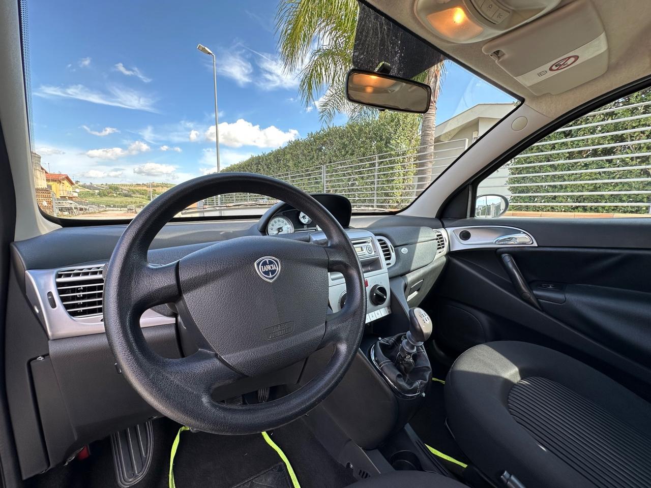 Lancia Ypsilon 1.4 Platino Ecochic GPL
