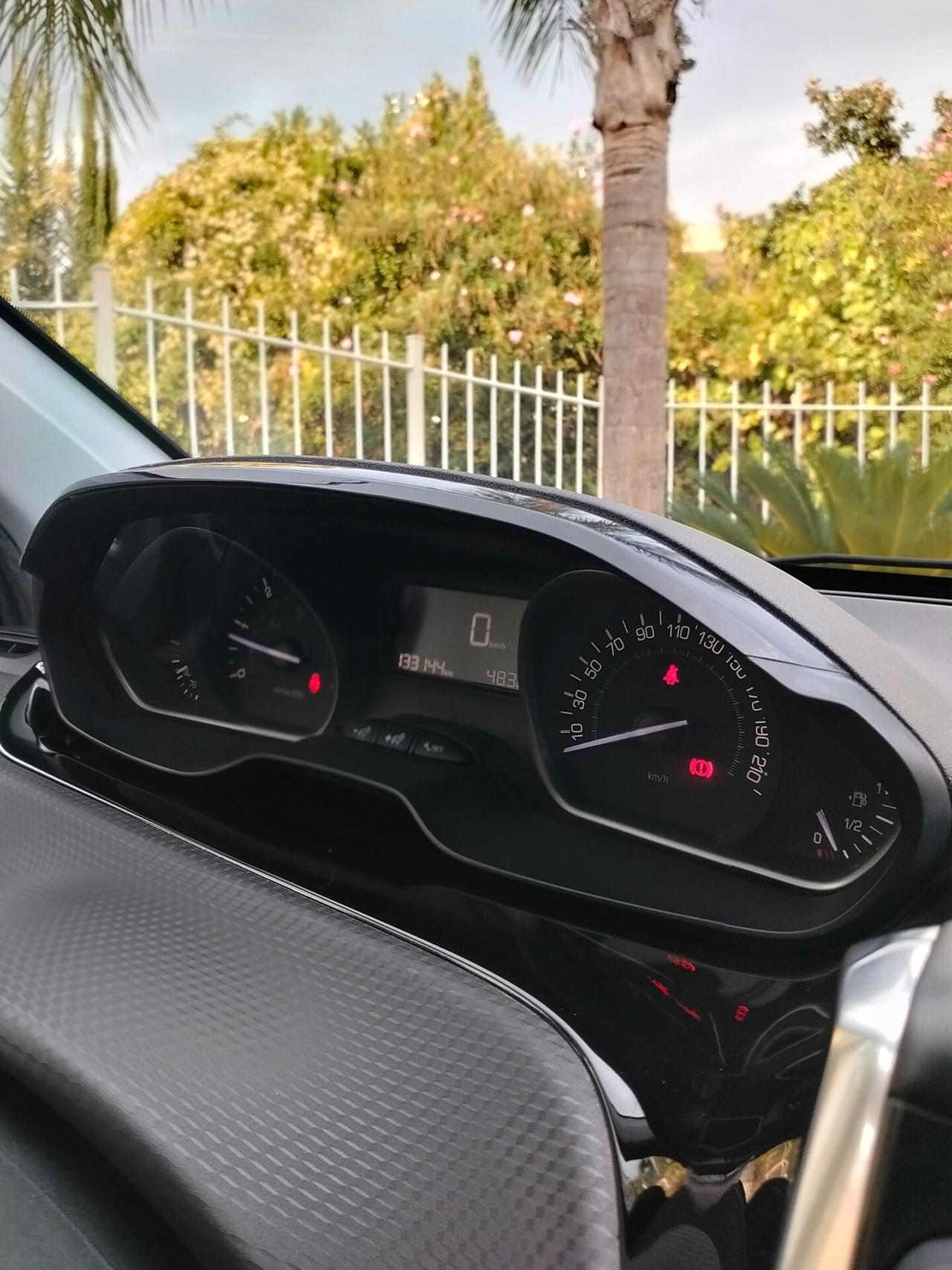 Peugeot 2008 BlueHDi 100 Active