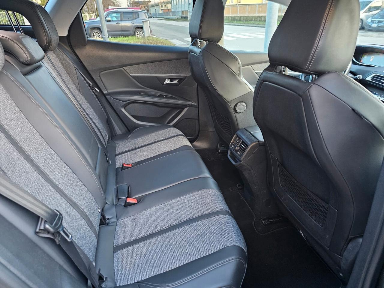 Peugeot 3008 BlueHDi 120cv Allure*S&S*Navi*Led*Euro6*Unipro*