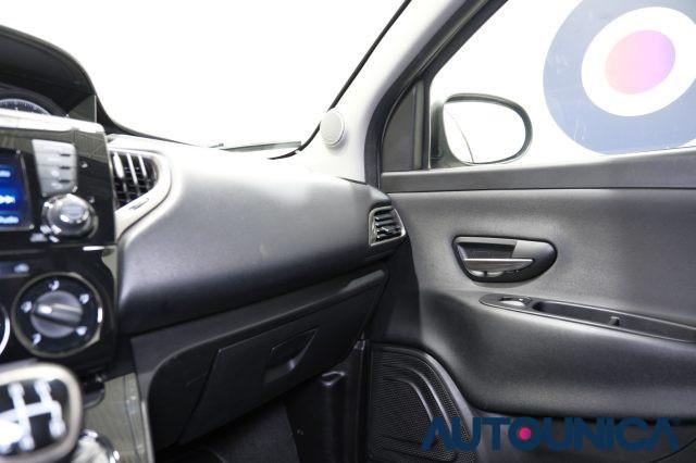 LANCIA Ypsilon 1.2 69 CV 5 PORTE S&S GOLD NEOPATENTATI