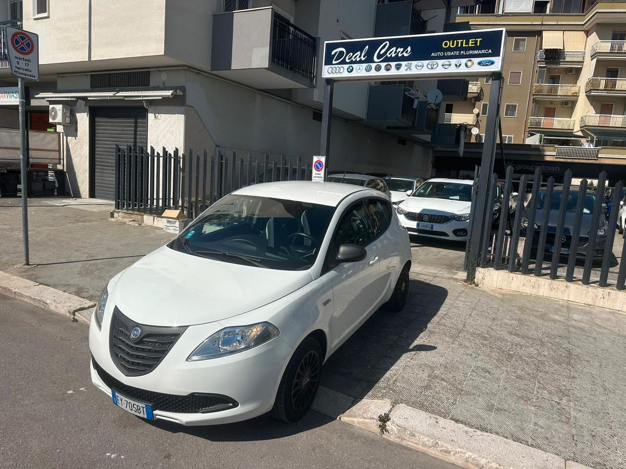 Lancia Ypsilon 1.2 69 CV 5 porte Silver