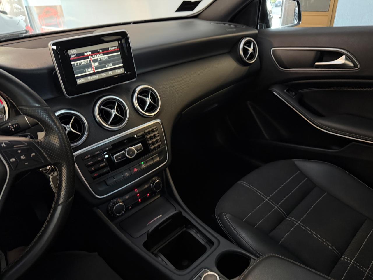 MERCEDES CLASSE A (W176) ('12'-'18') A 180 CDI AUTOMATIC DARK NIGHT EDITION (80 KW) Valore di listino: € 33534