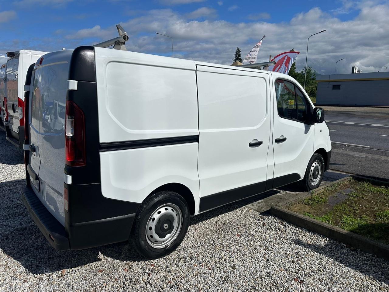 Renault Trafic T28 2.0 dCi 120CV Iva Compresa