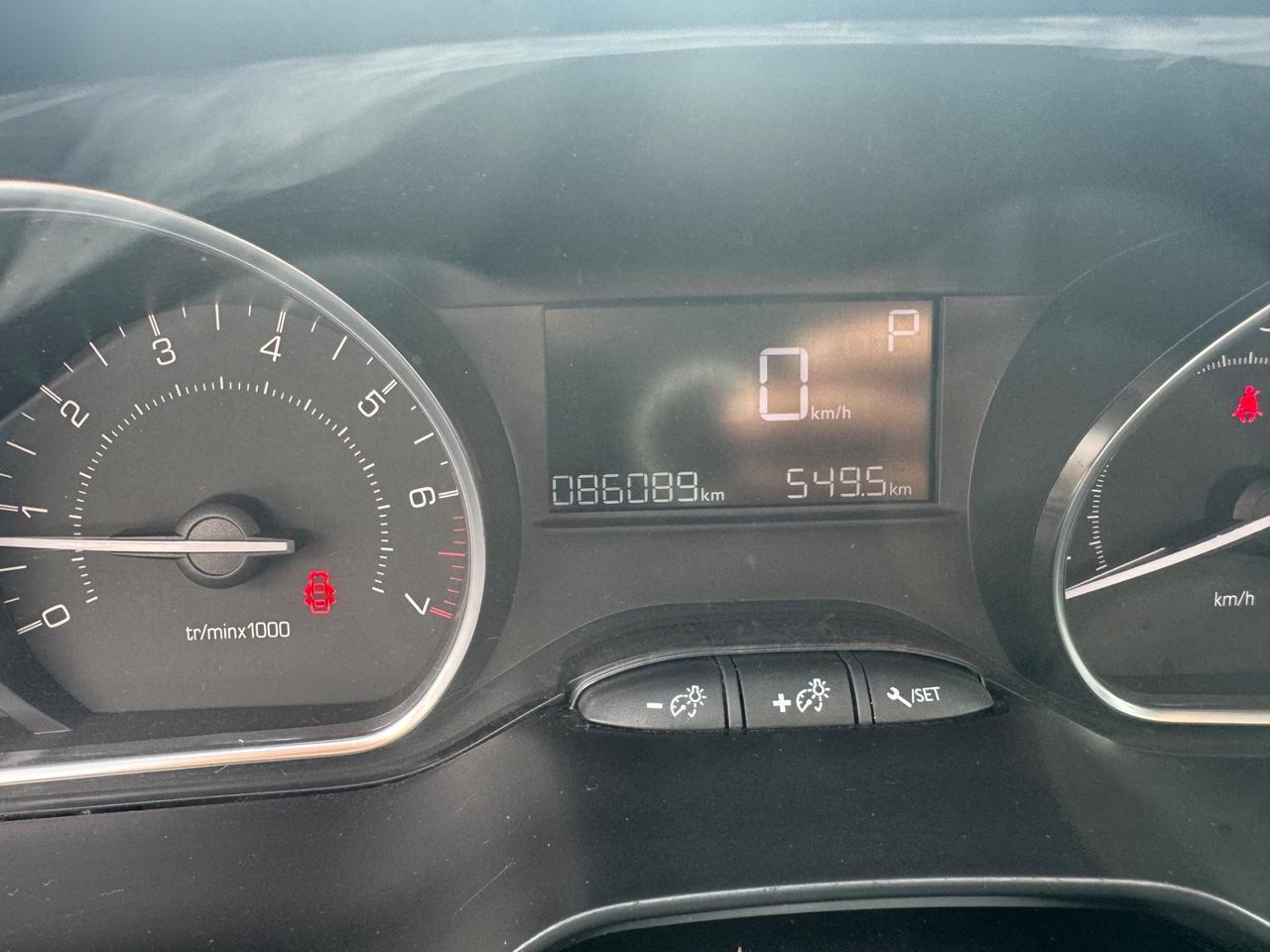 Peugeot 208 PureTech Turbo 110 EAT6 S&S 5 porte Allure