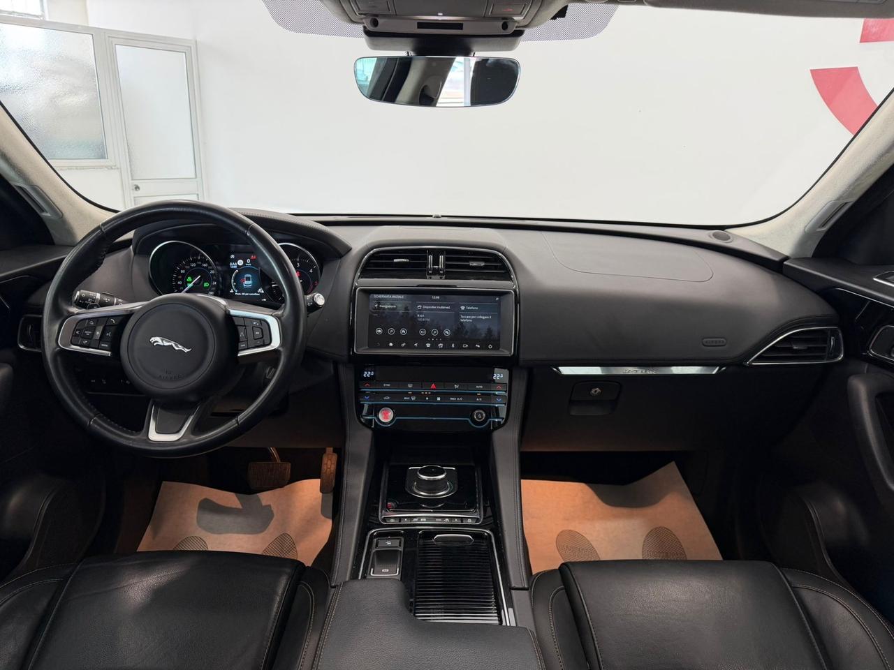 Jaguar F-Pace 2.0 D 180 CV AWD aut. Prestige