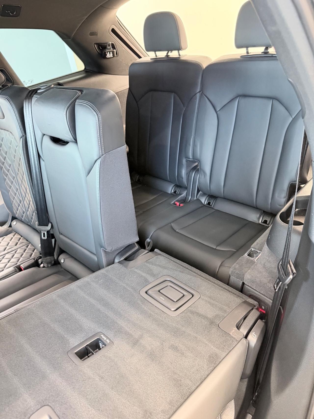 Audi Q7 50 TDI quattro tiptronic Business Plus