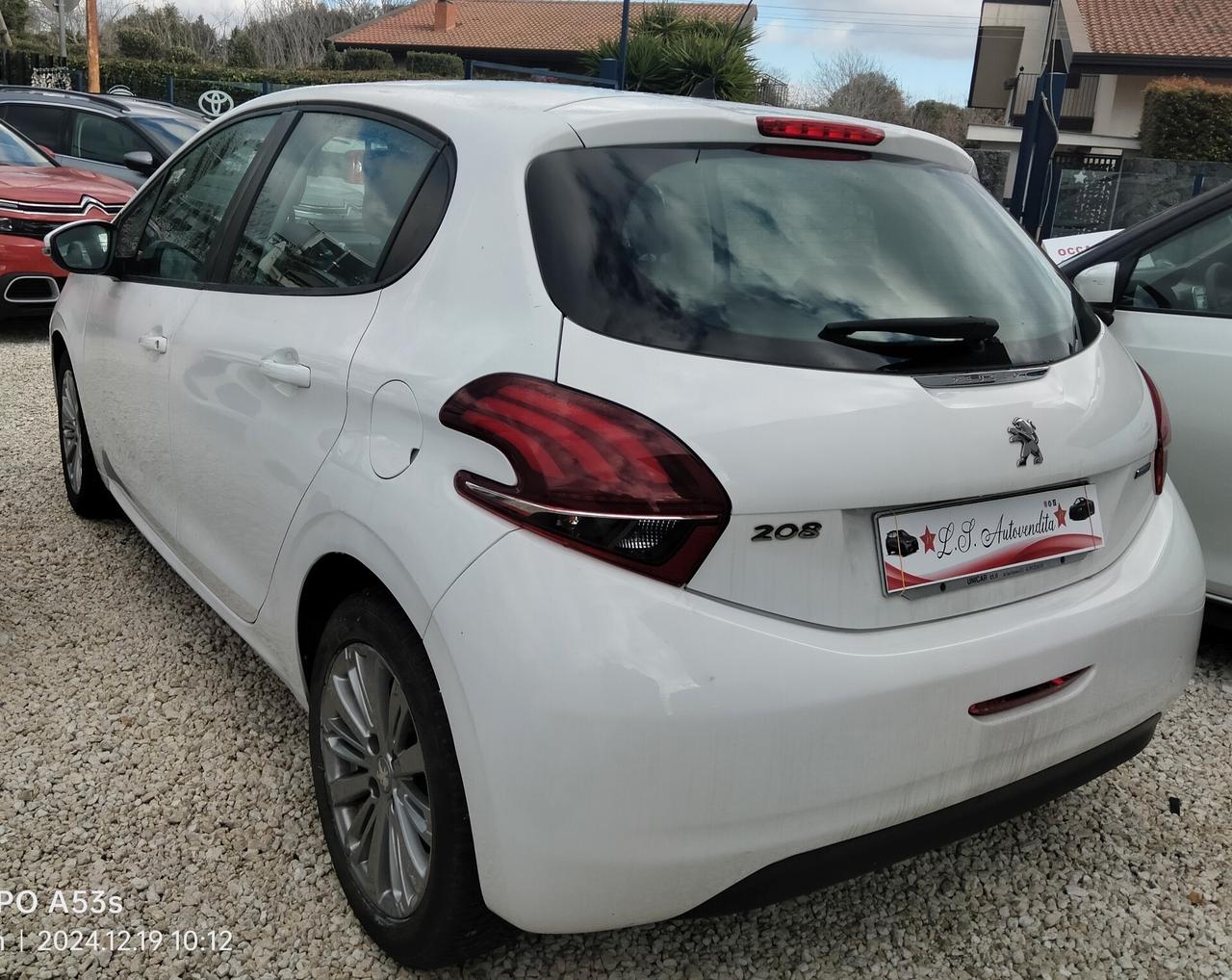 Peugeot 208 BlueHDi 75 5 porte Allure