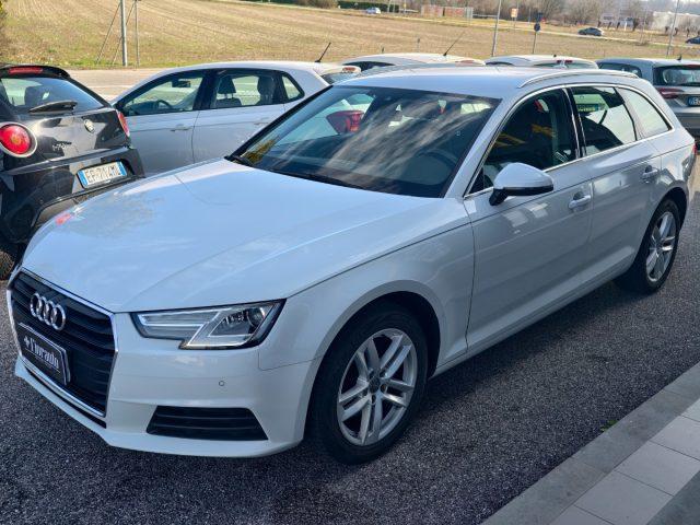AUDI A4 Avant 2.0 TDI 150 CV S tronic Design