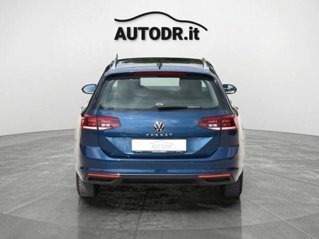 VOLKSWAGEN Passat Variant 2.0 TDI EVO 150cv Business Fari LED, Navi, Ambient