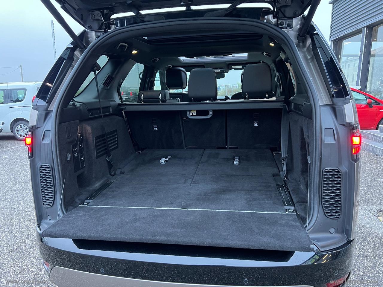 LAND ROVER Discovery 3.0D I6 249CV R-Dyn. SE 7 POSTI