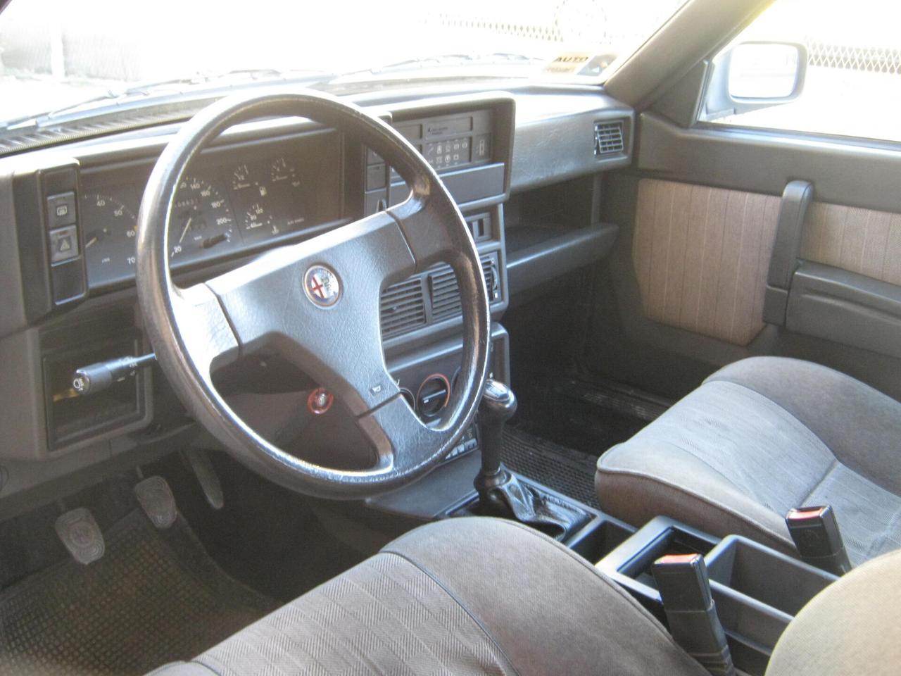 Alfa Romeo 75 1.6 ASI