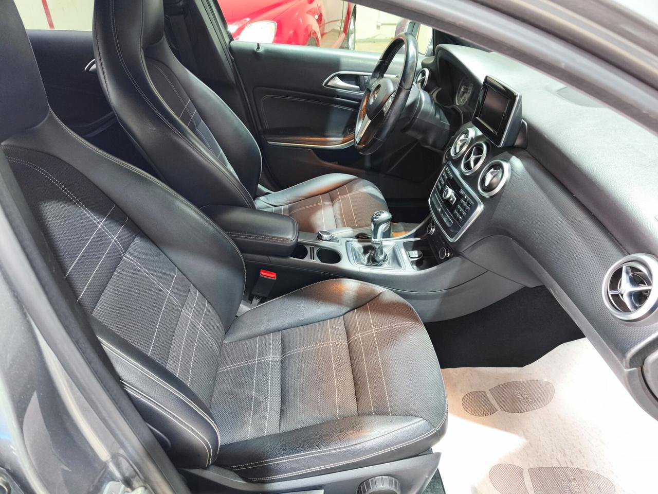 Mercedes-benz A 180 CDI BlueEFFICIENCY Sport AMG