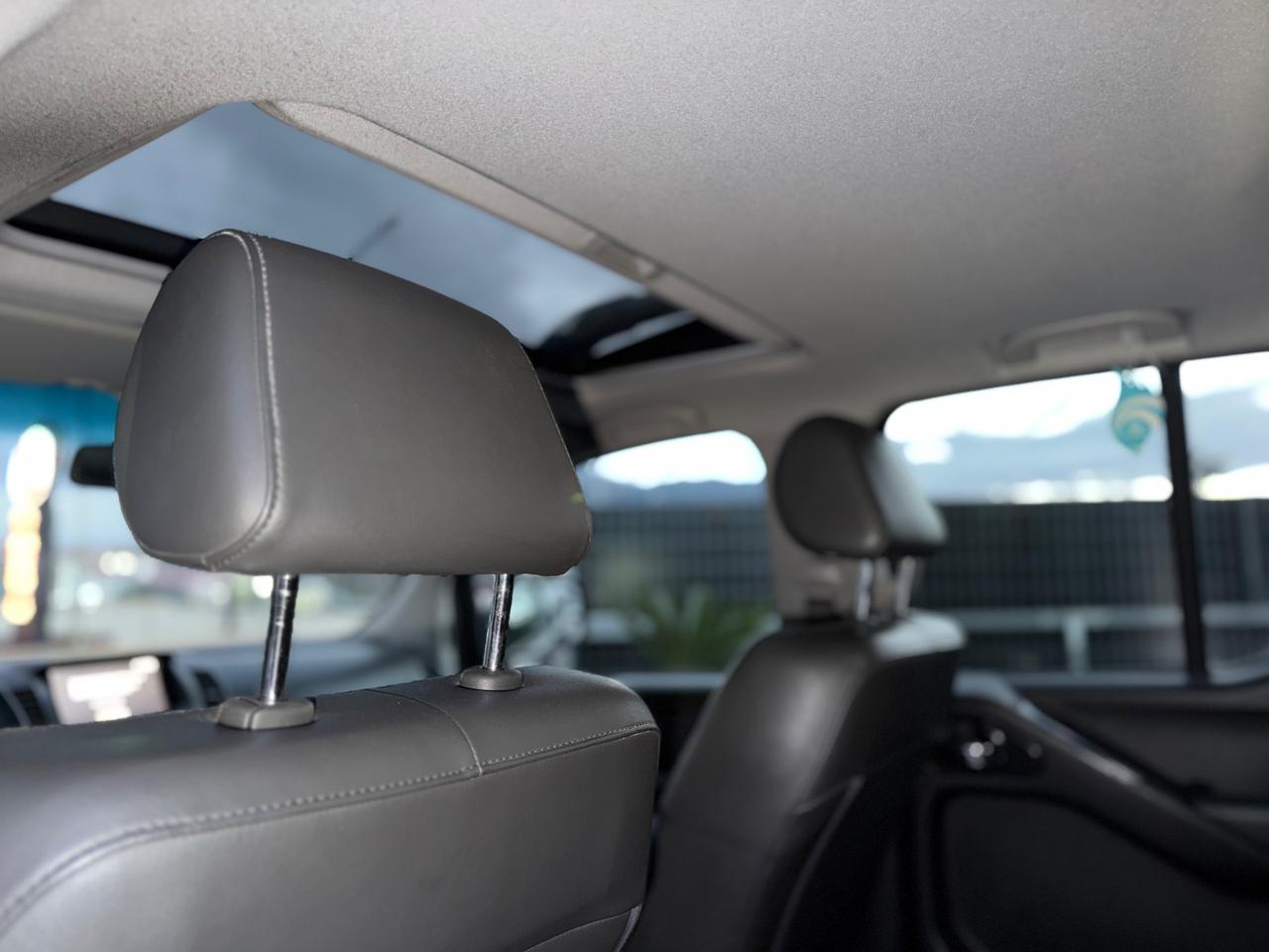 Nissan Navara 2.5 dCi 4 porte Double Cab LE