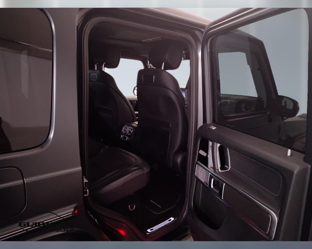 Mercedes-Benz Classe G - W463 2018 - G 400 d AMG Line 330cv auto
