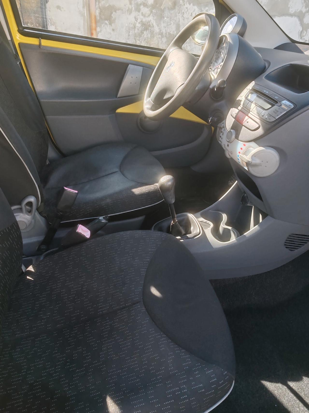 Peugeot 107 1.0 68CV 5p. Plaisir