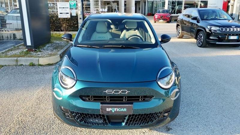 FIAT 600 Hybrid MHEV La Prima