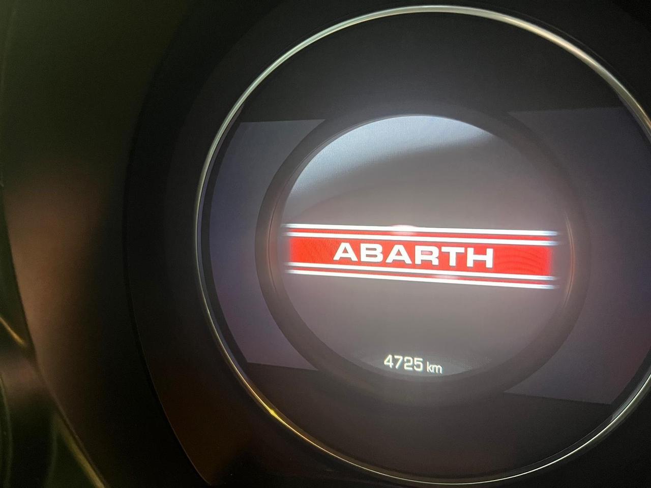 Abarth 595 C 1.4 Turbo T-Jet 180 CV Competizione