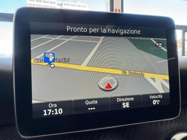 MERCEDES-BENZ A 200 d Automatic Premium