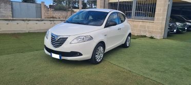 Lancia Ypsilon 1.2 benz. 70 cv 2014 NEOPATENTATI