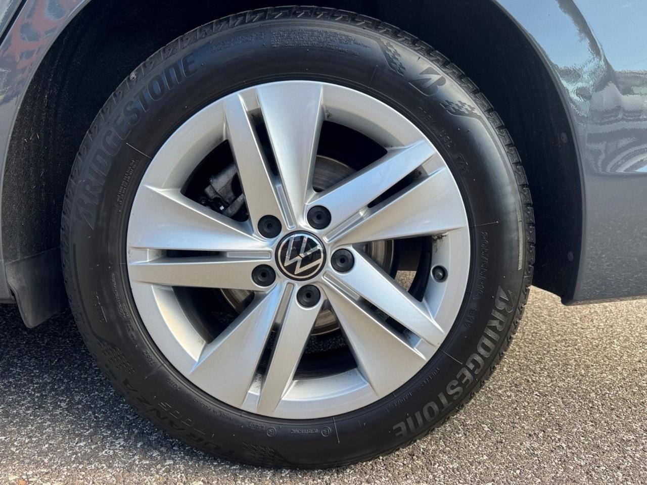 Volkswagen Golf variant 2.0 tdi life 115cv dsg