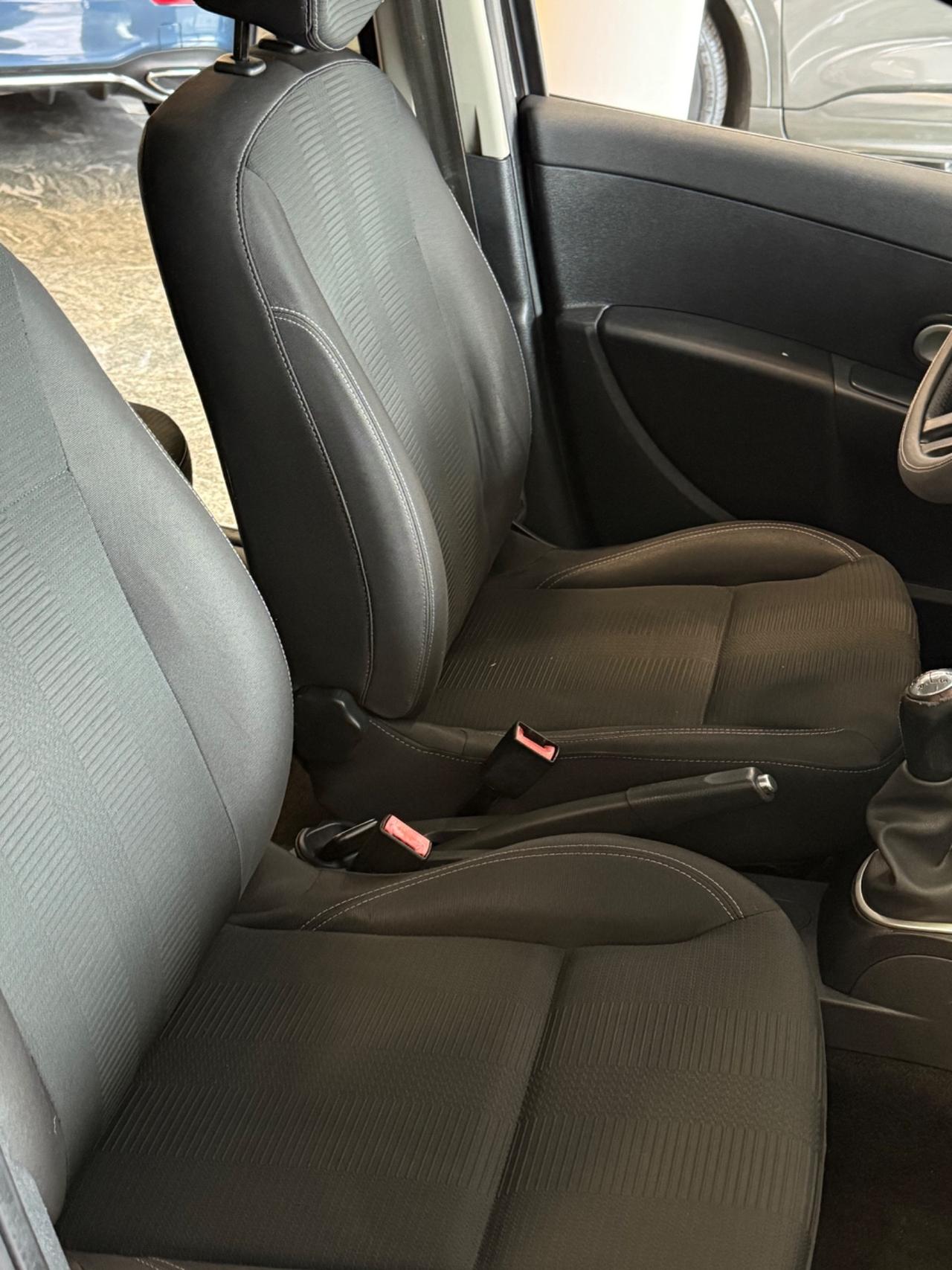 Renault Clio 1.2 16V 5 porte Dynamique