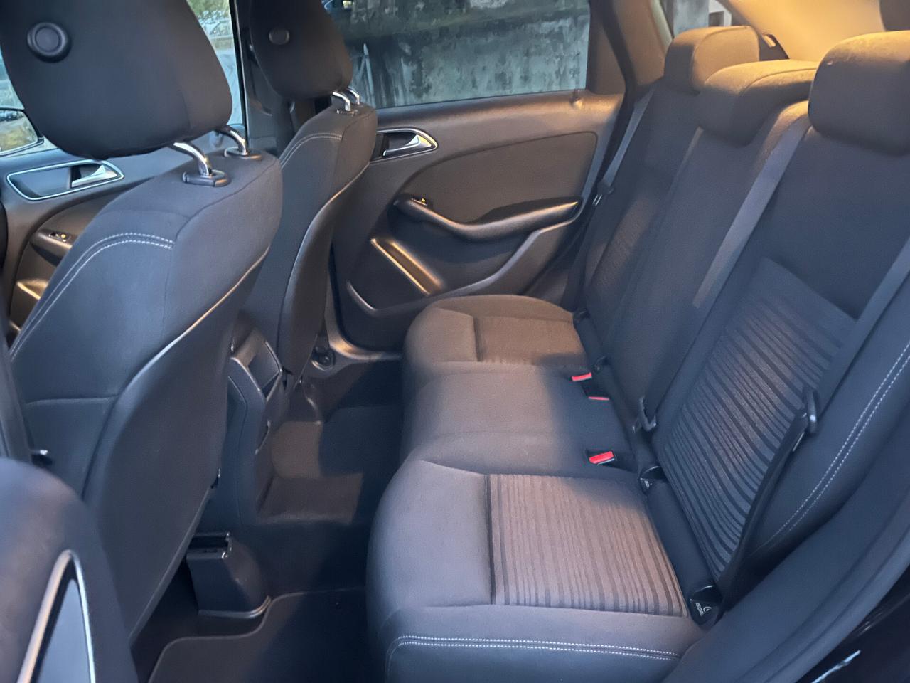 Mercedes-benz B 180 CDI BlueEFFICIENCY Executive - Si Permuta - Ok Neopatentati