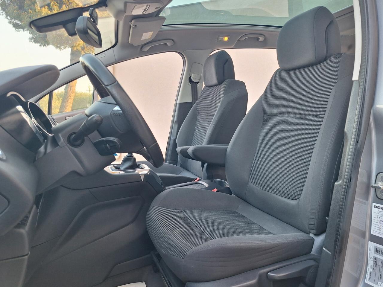 Peugeot 5008 1.6 HDi 115CV"7 POSTI" NAVI TETTO